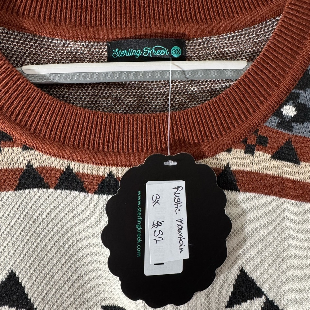 Aztec sweater - Picture 3 of 3